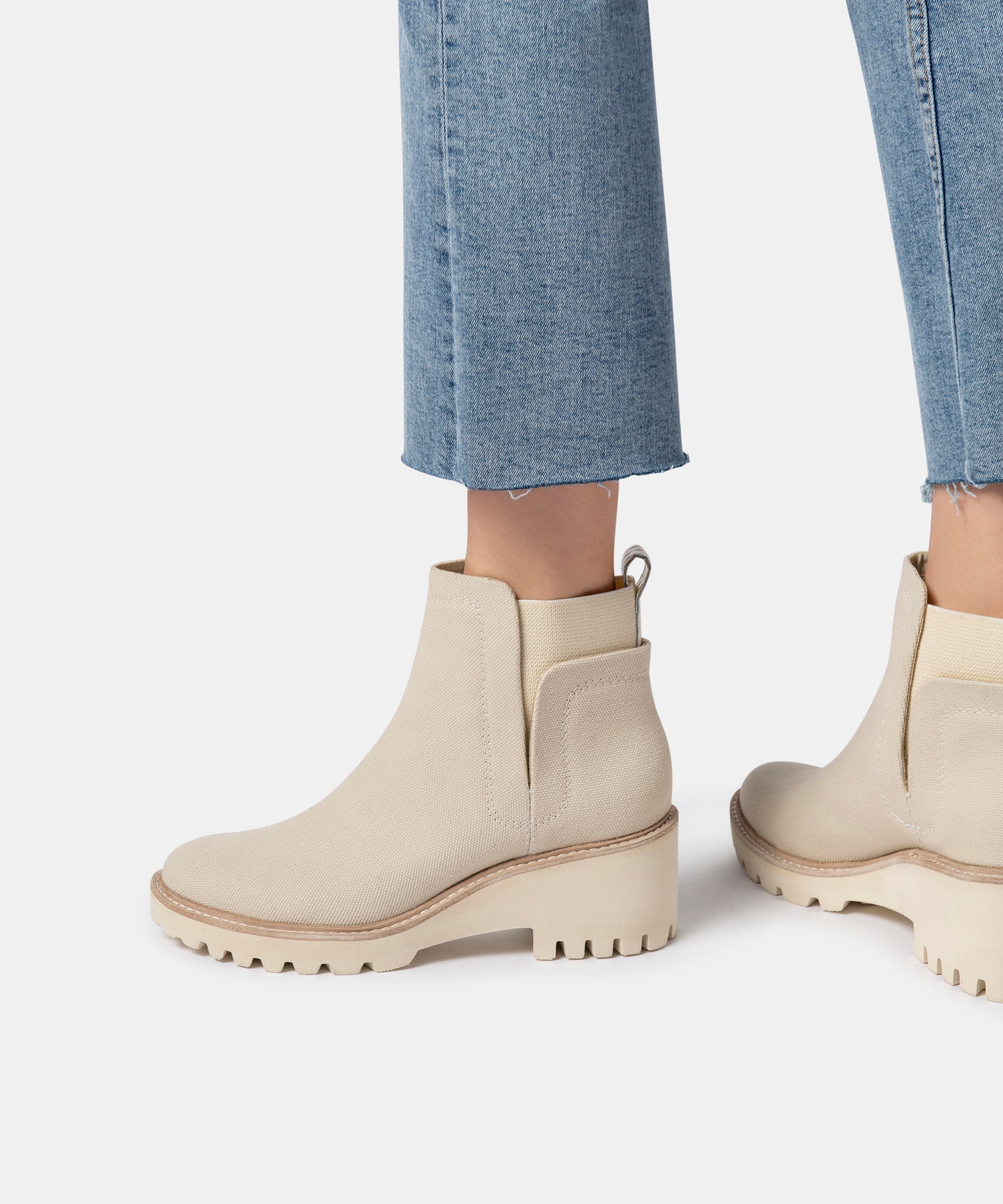 HUEY BOOTIES SANDSTONE CANVAS - re:vita