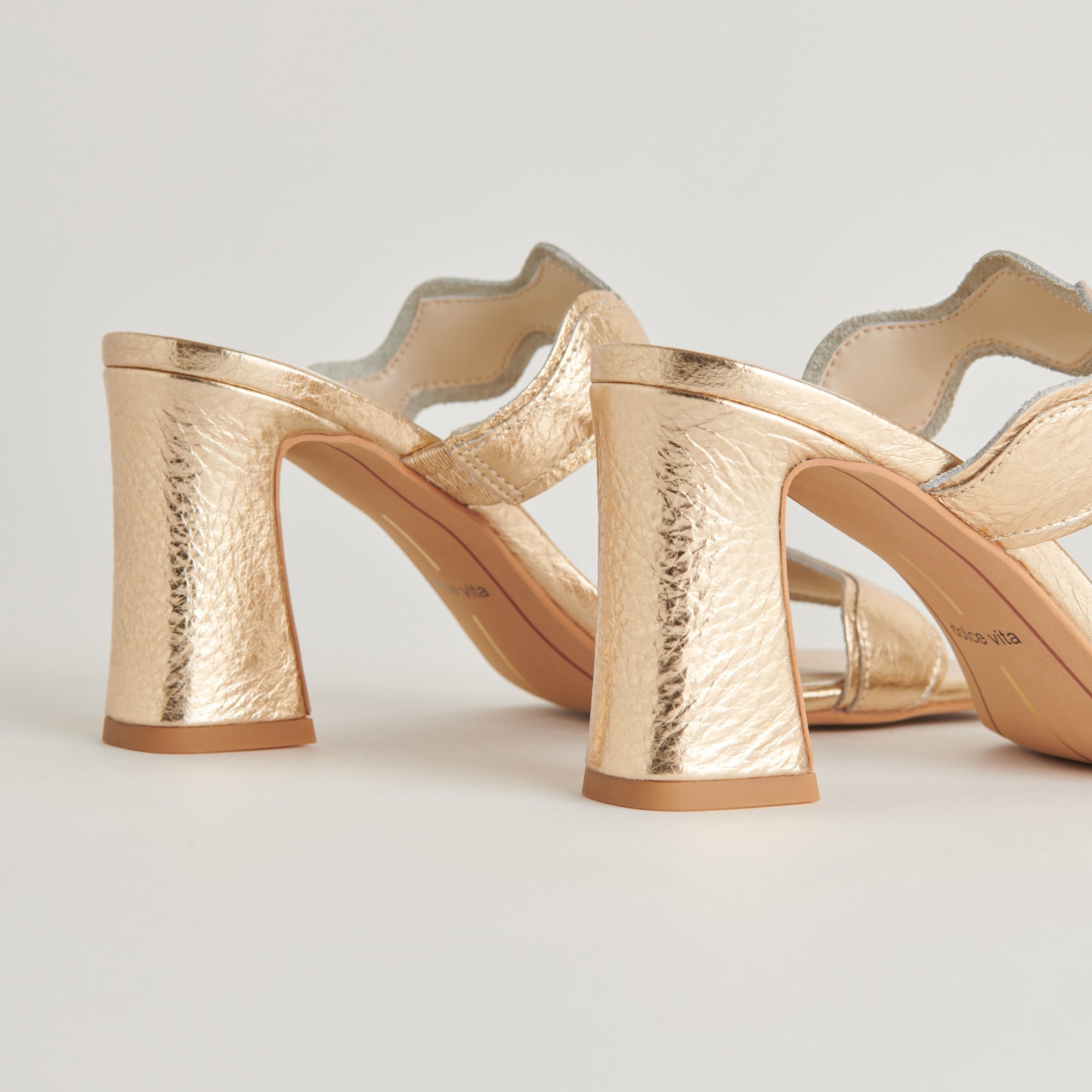 ILVA HEELS GOLD DISTRESSED LEATHER - re:vita