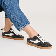 NOTICE STITCH SNEAKERS NOIR CROCO EMBOSSED LEATHER - re:vita