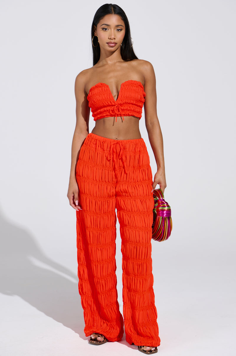 BREAK MY LOVE STRAPLESS CROP TOP