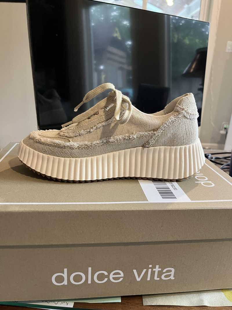DOLEN FRAY SNEAKERS SAND CANVAS - re:vita