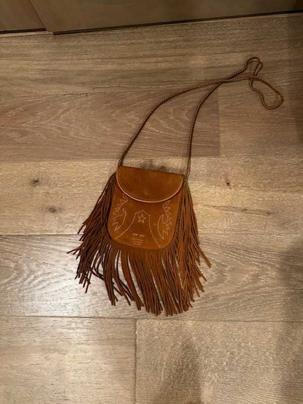 SHILA CROSSBODY BAG SADDLE SUEDE - re:vita