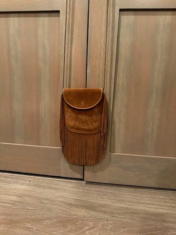 SHILA CROSSBODY BAG SADDLE SUEDE - re:vita